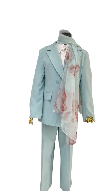 Buttoned Suit